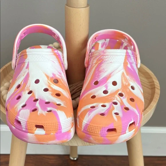 CROCS Kids Cutie Crush Platform Clogs J3 - Picture 2 of 8